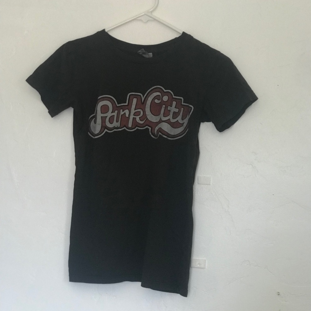 Women’s short sleeve shirt